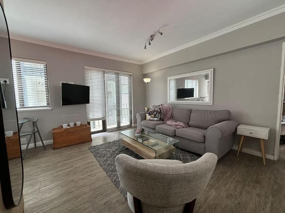 BeachVacation BestLocation 2Bed 301 Apartment in Sea Point