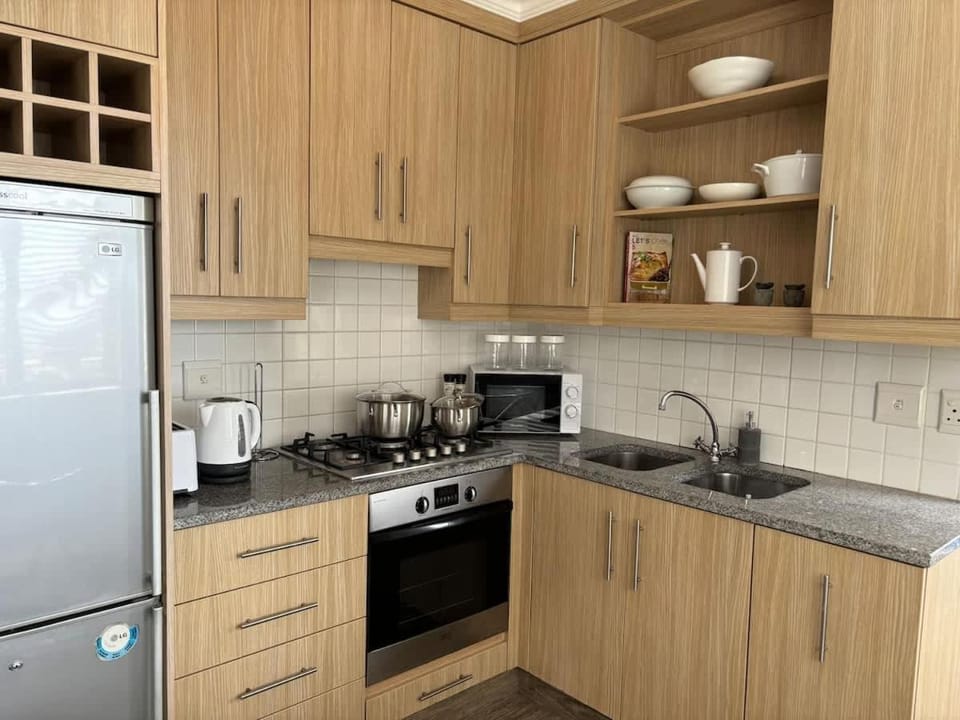 BeachVacation BestLocation 2Bed 301 Apartment in Sea Point