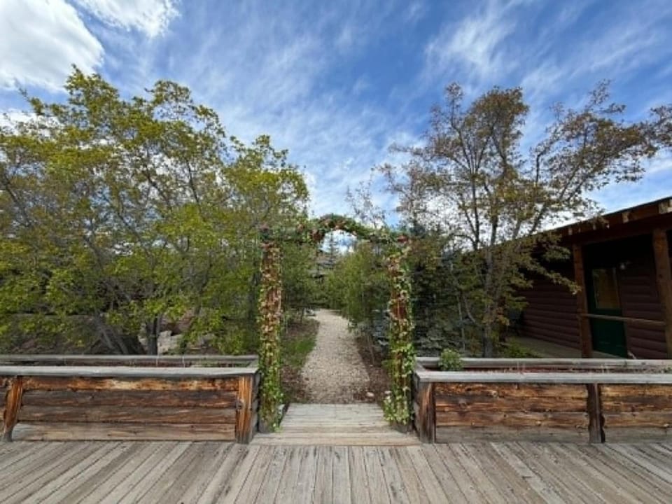 Aspen Leaf 2 Blocks from lake in town walkable to shops bars House in Grand Lake