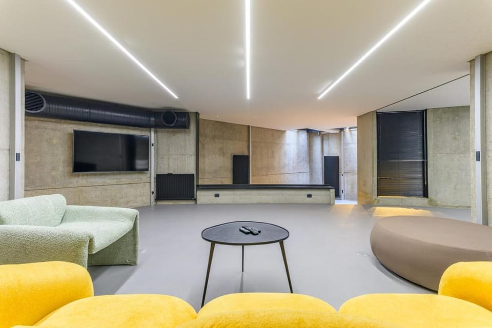 The Artist Loft Apartment in Africa