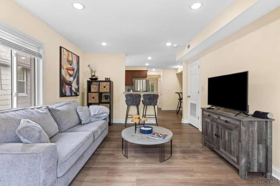 Queen City Hub #3 Apartment in Over The Rhine