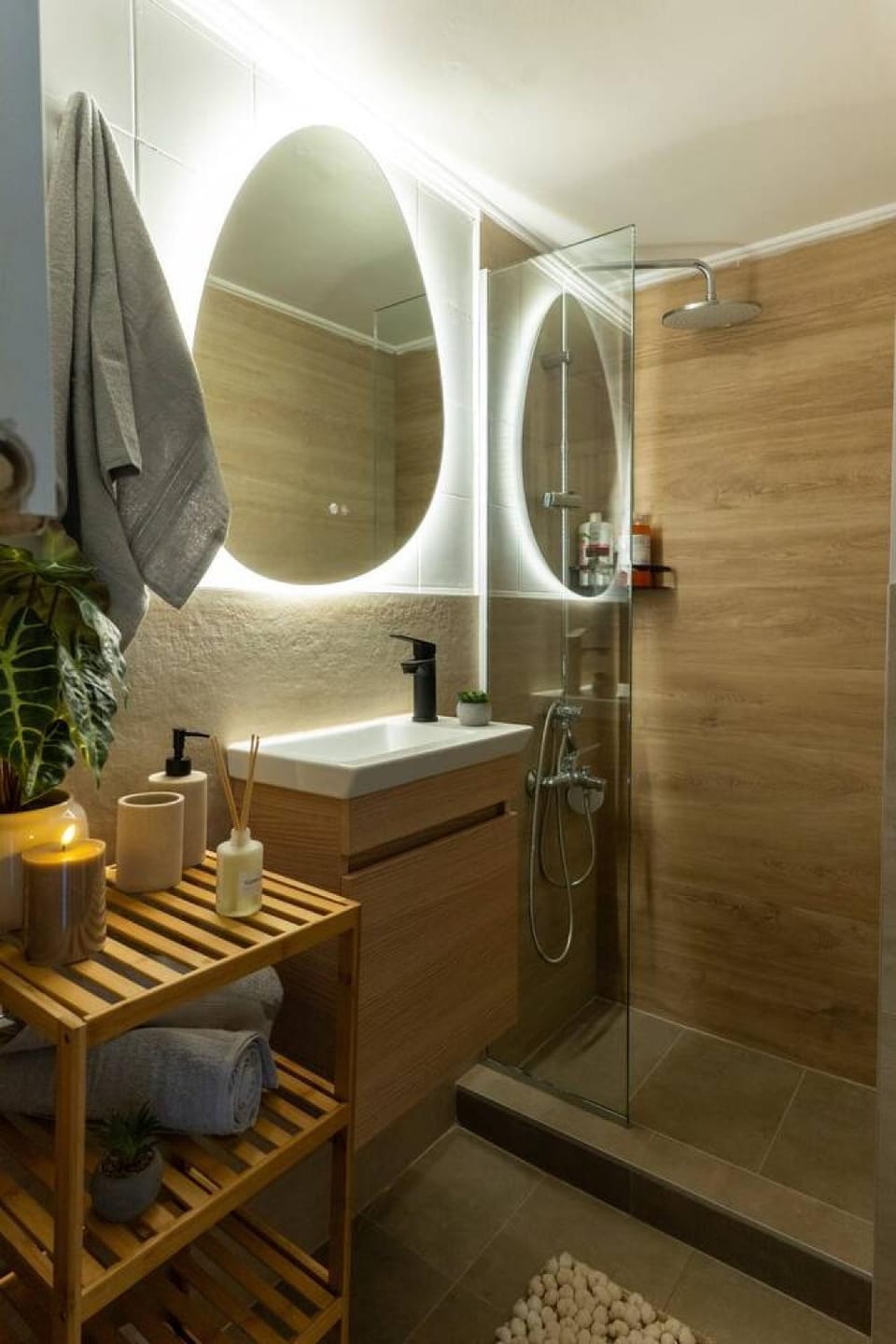 Shower, Bathroom, towels
