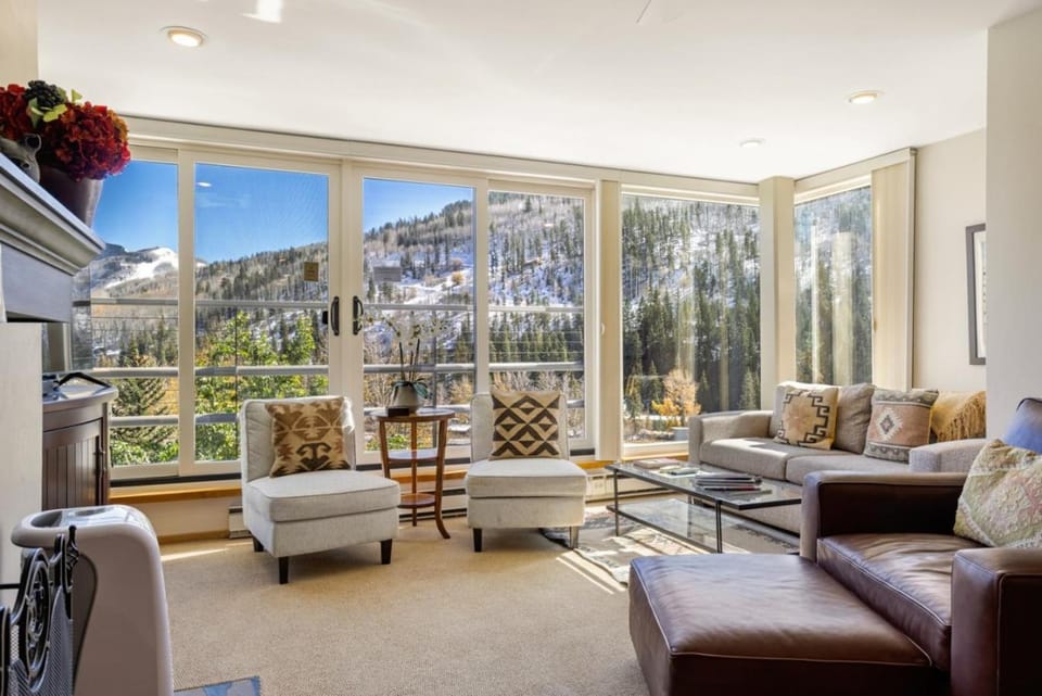Vail Mountain Escape. King Suites,Resort Amenities Apartment in Vail