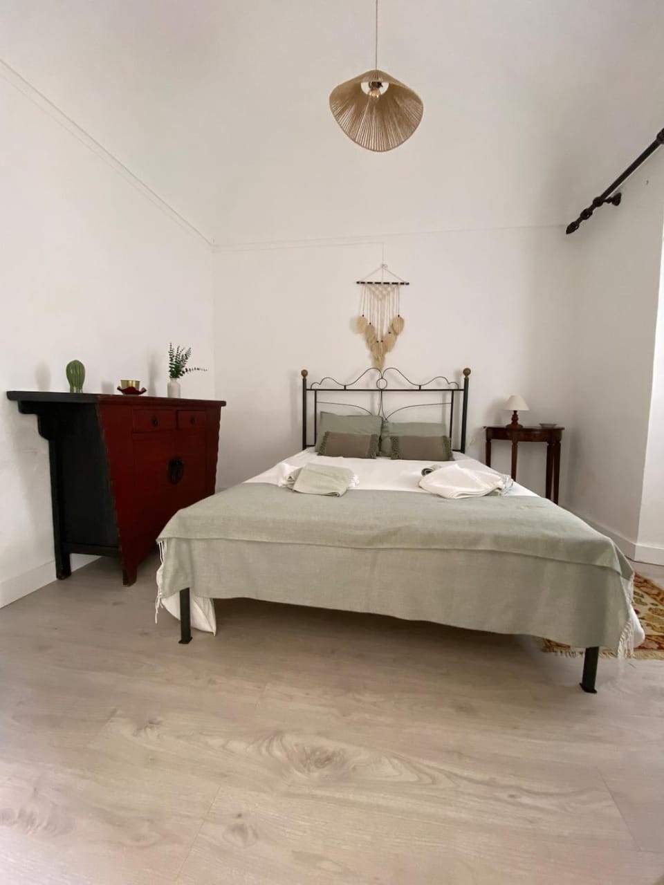 Casa do Largo, Montoito House in Évora District, Portugal