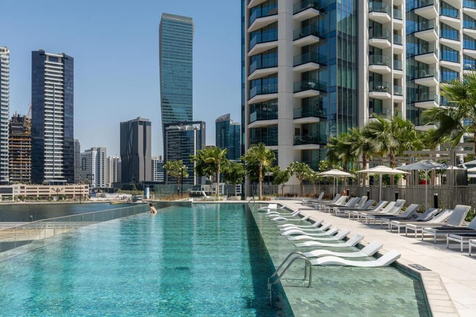 Swimming pool, Swimming pool