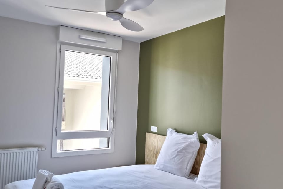 Luminous apartment with balcony and parking Apartment hotel in Gujan-Mestras
