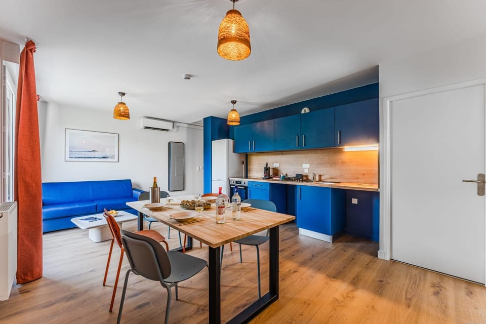 Luminous apartment with balcony and parking Apartment hotel in Gujan-Mestras