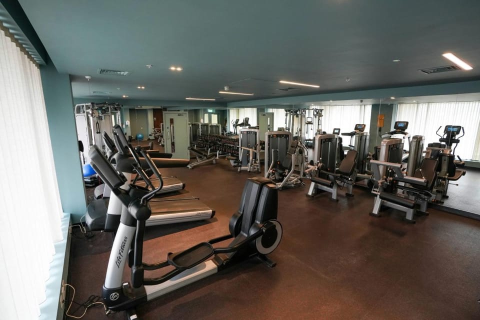 Southall and Soul in West London - 15 min drive to Heathrow Airport Apartment in Southall