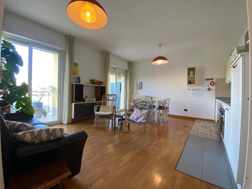 Spazioso Attico Vista Mare Albenga - Aia de Mà 12 Apartment in Albenga