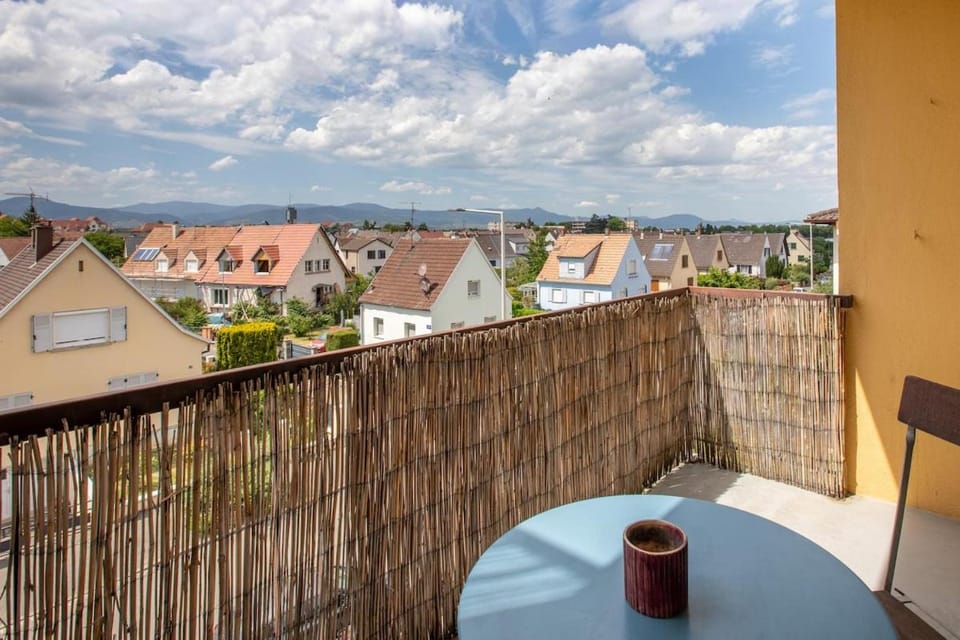 Colmar Horizon - Private Garage - Balcony - Splendid View Apartment in Colmar