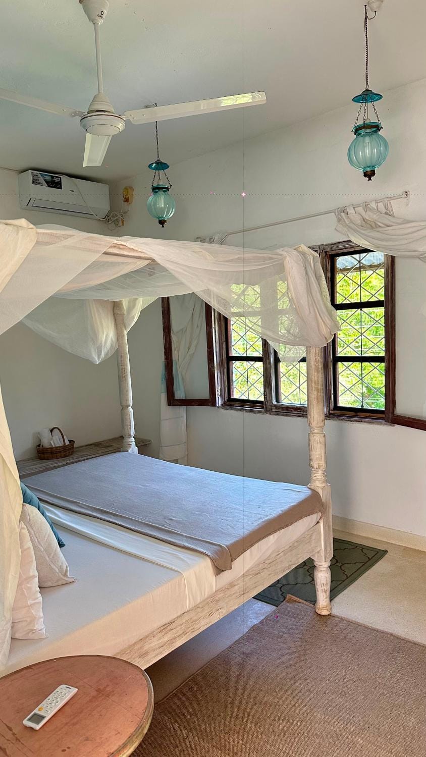 3 bedroom beachfront villa Apartment in Malindi