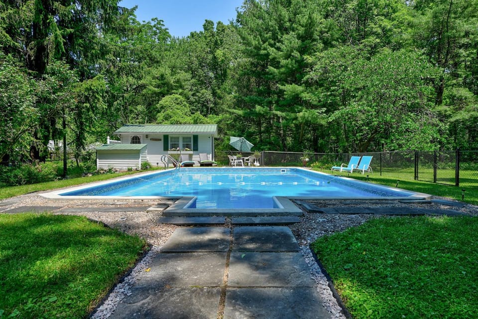 Iconic Finger Lakes Home Near Taughannock Falls House in Trumansburg