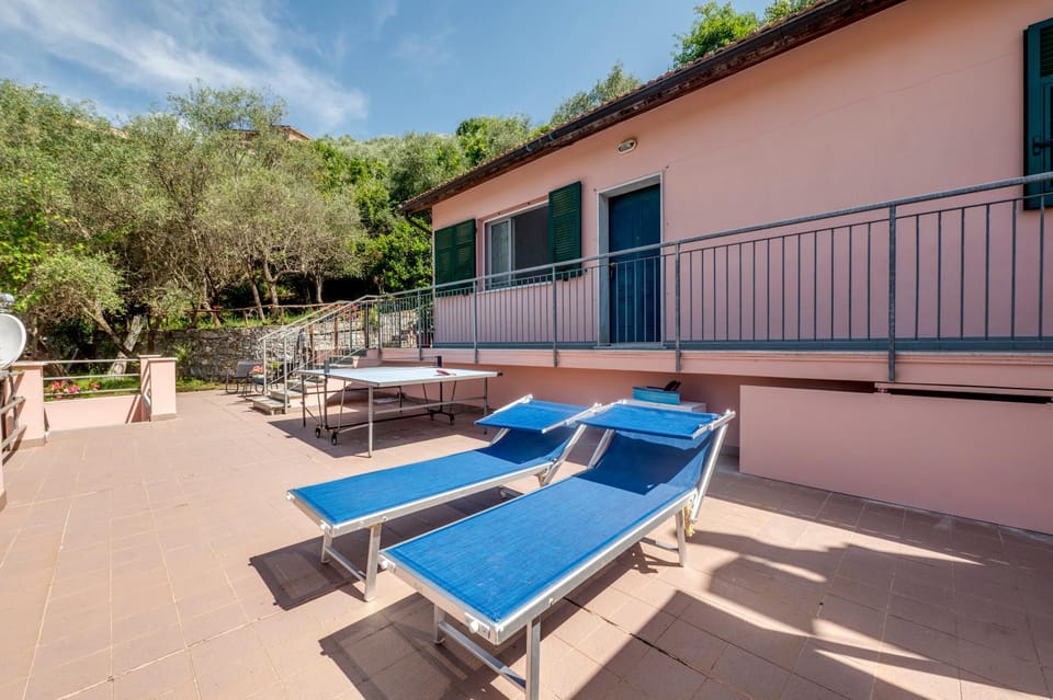 Property building, Balcony/Terrace