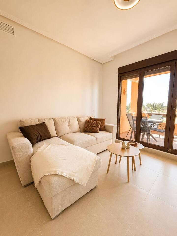 Rosina Retreat Golf & Beach Apartment in Los Alcázares