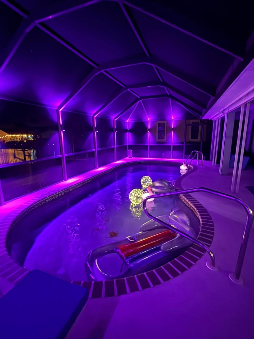 Swimming pool