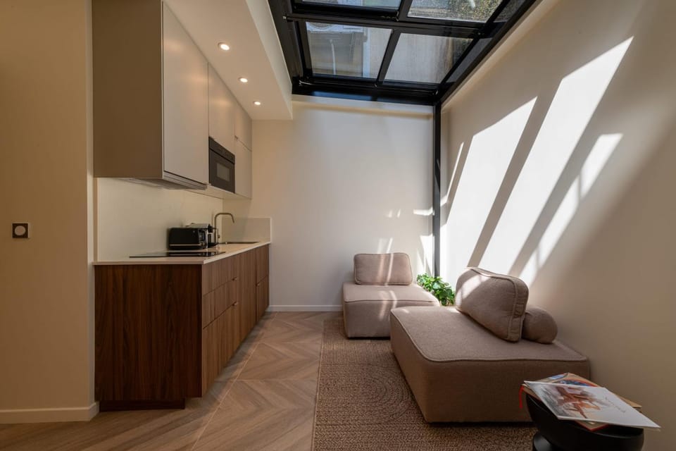 Kitchen or kitchenette, Living room