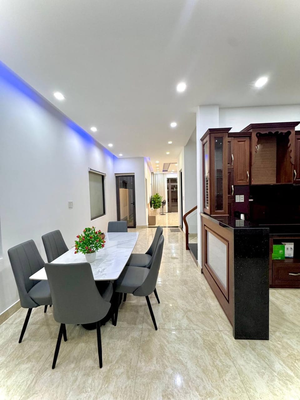Communal kitchen, Meals