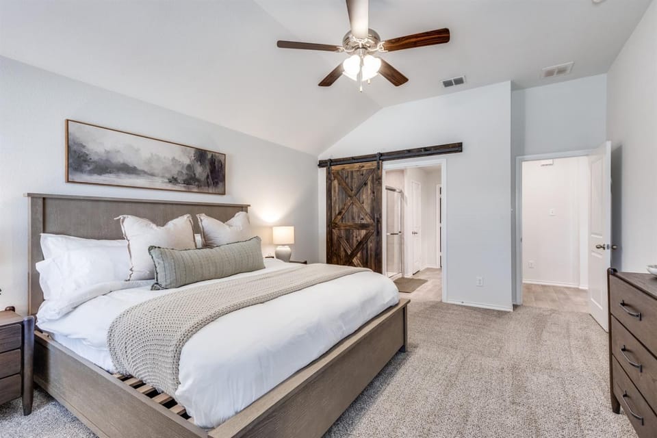 Cozy Retreat at 207 High Point Way in Justin, TX House in Justin