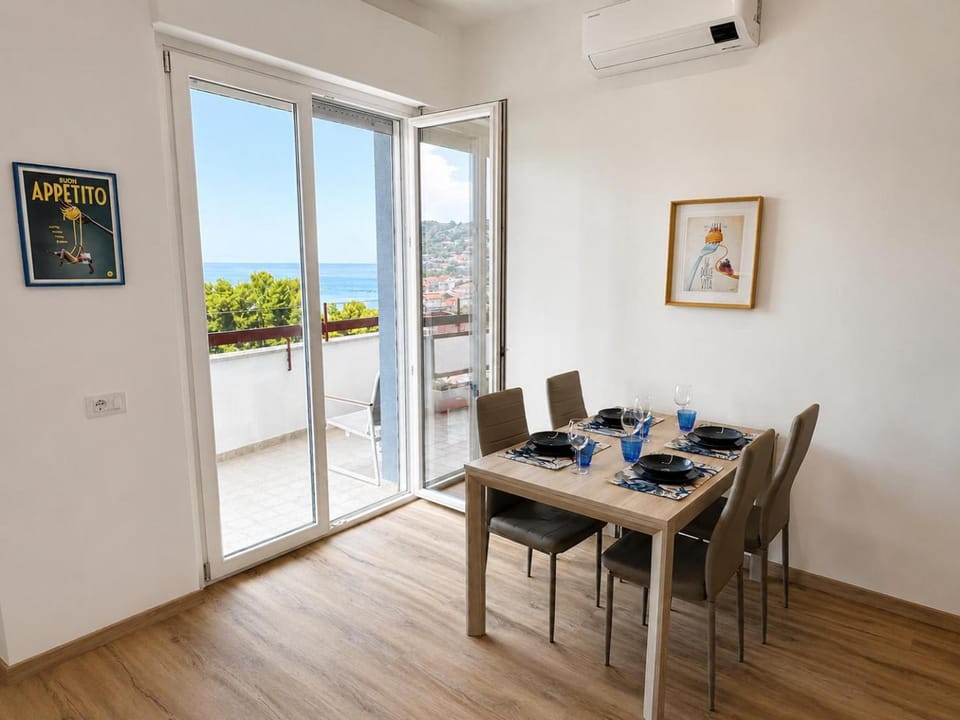 Sea view, kitchen
