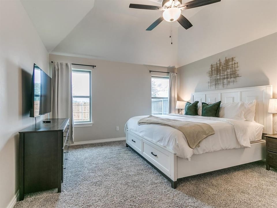 Spacious! Brand new home built in 2023! House in Oklahoma City