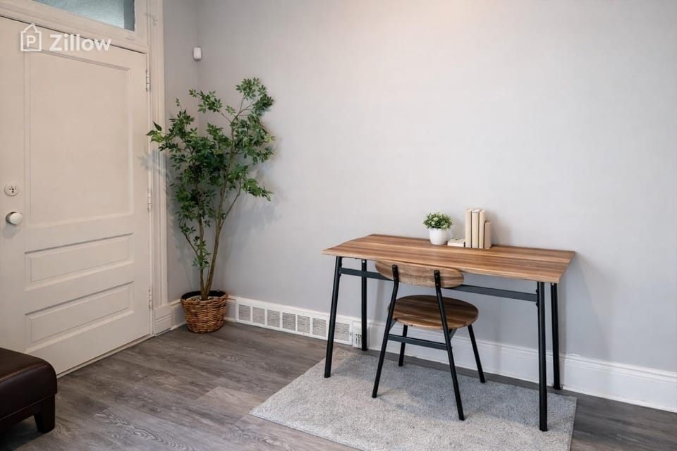 By Walnut Street Near Pitt, CMU, UPMC, 3Parking Spots Apartment in Shadyside