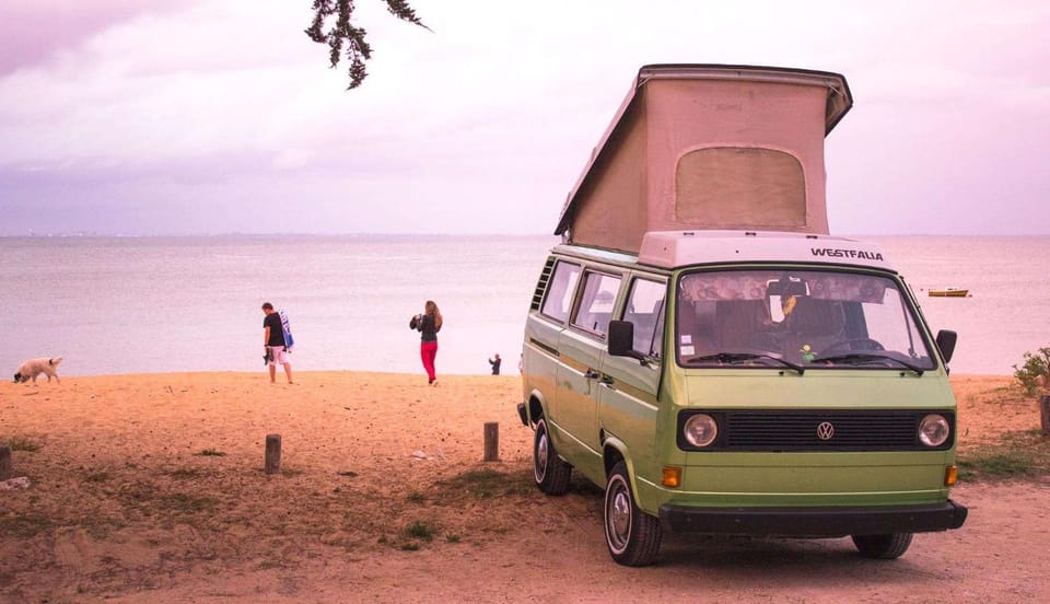 l'Île aux Combis Vw Combi 4 à 6 places aménagé et équipé tout confort Campground/ 
RV Resort in Saint-Trojan-les-Bains