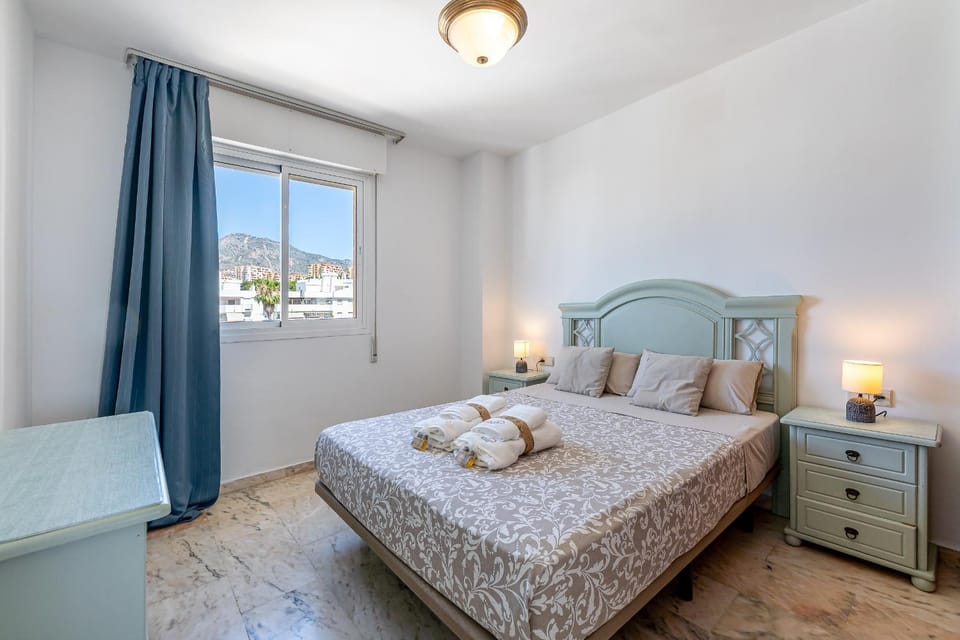 797 HOLIDAY RENTALS -Piso para 6 a 2 min de la playa Apartment in Benalmadena