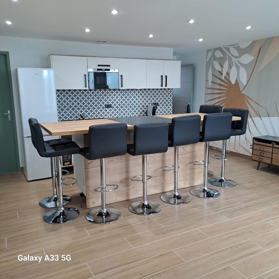 LE 37 croix House in Gennes-Val-de-Loire