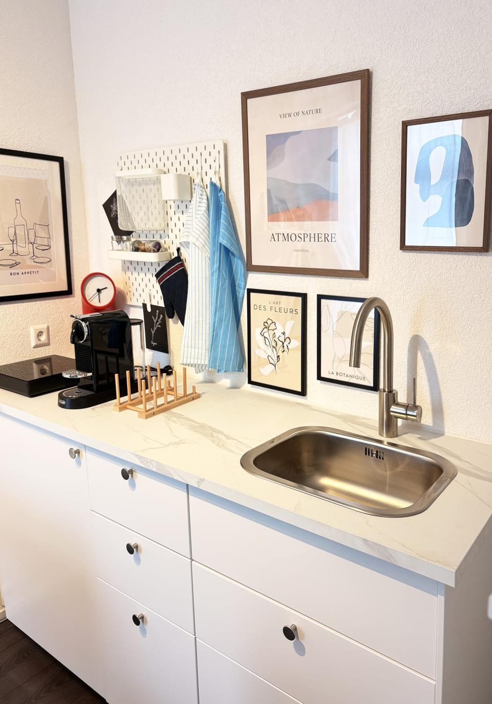 Kitchen or kitchenette, kitchen