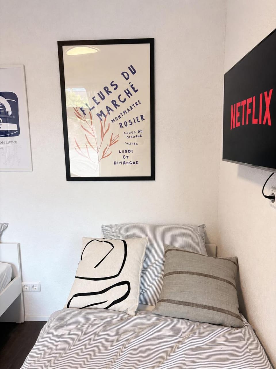 Bed, TV and multimedia