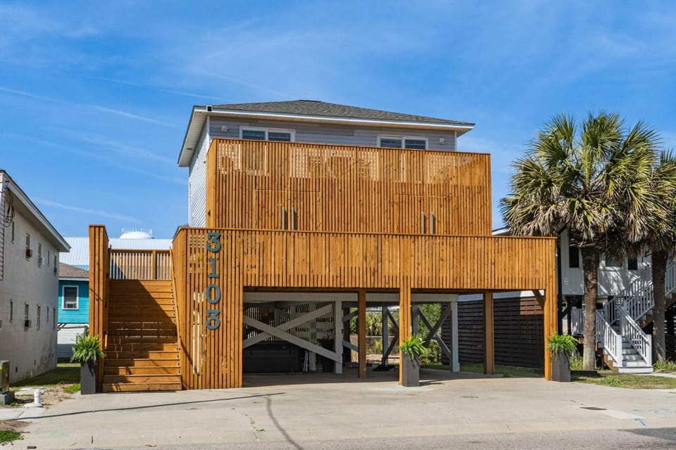 Tiki Time Vacation rental in North Myrtle Beach
