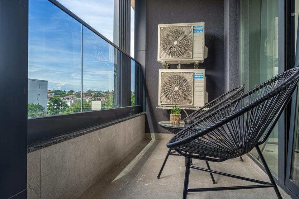 View (from property/room), Balcony/Terrace