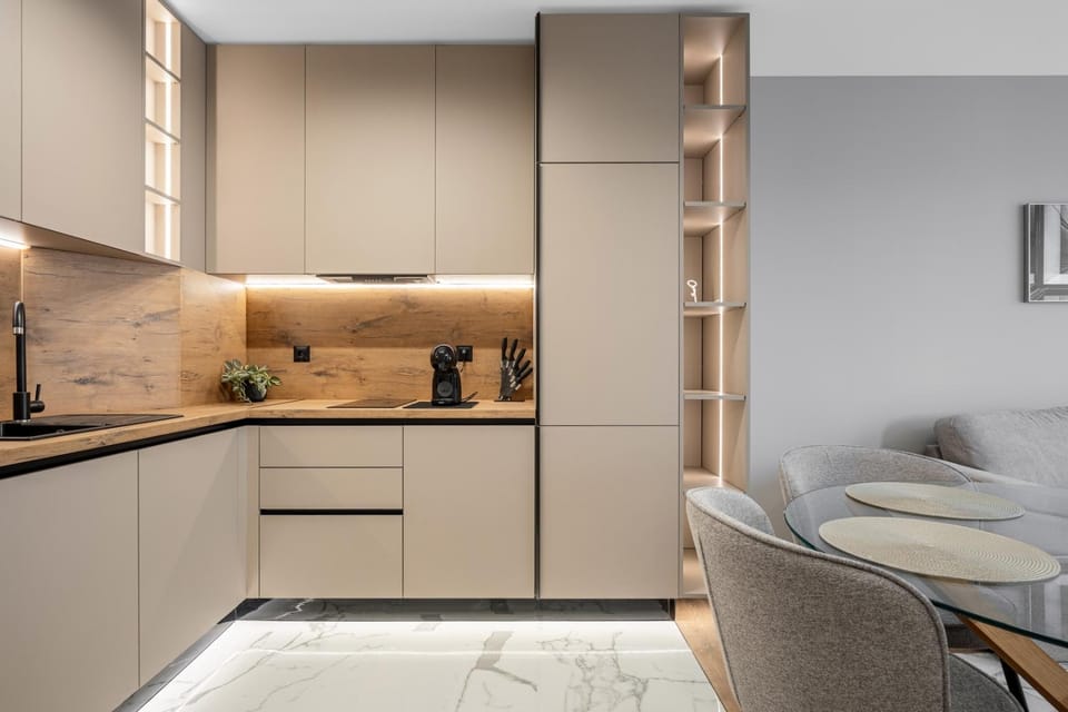 Kitchen or kitchenette, Seating area