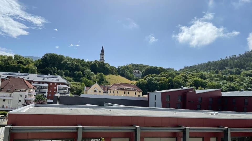 Les Capucines Annecy Appartement T3 ideal pour une famille ou 2 couples Apartment in Annecy