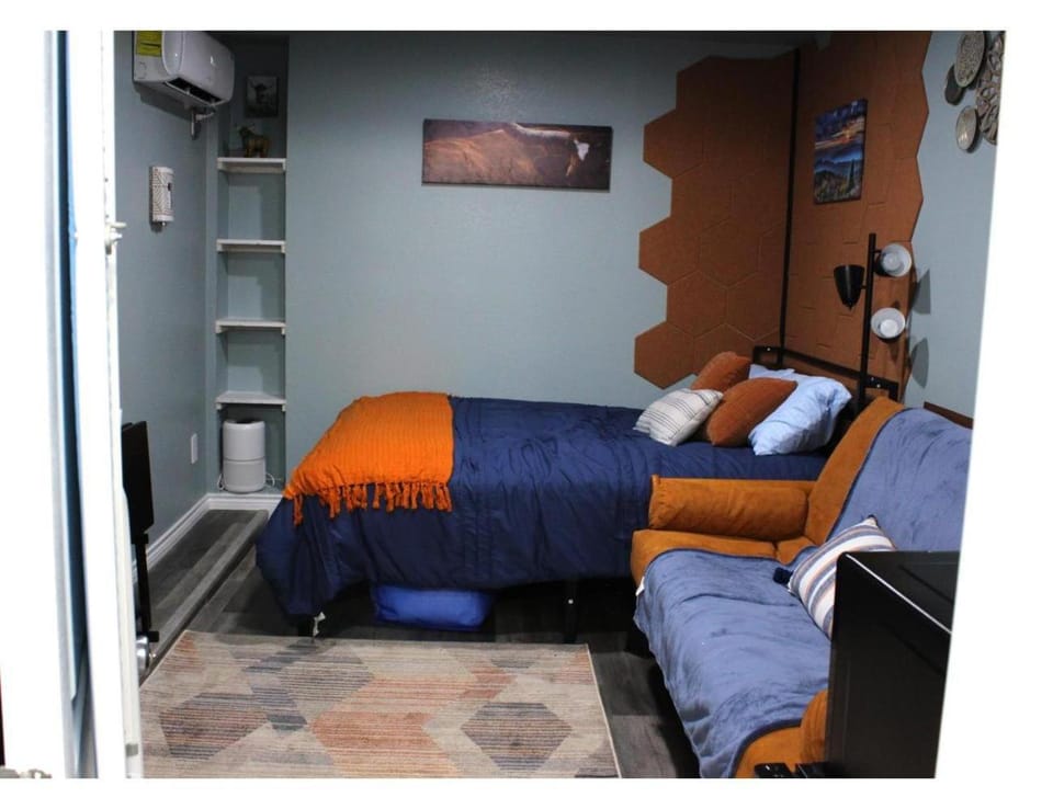 Bed, Bedroom