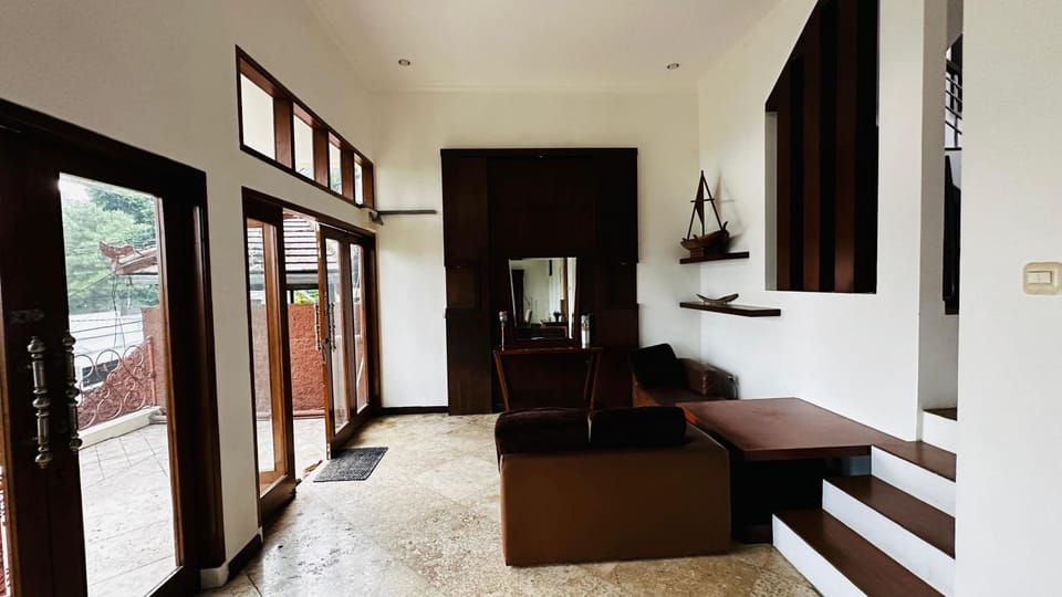 Communal lounge/ TV room, Game Room, Living room, Seating area