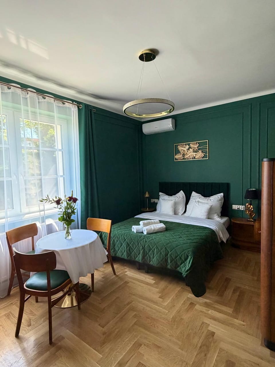 Apartamenty Art Deco Apartment in Lviv Oblast
