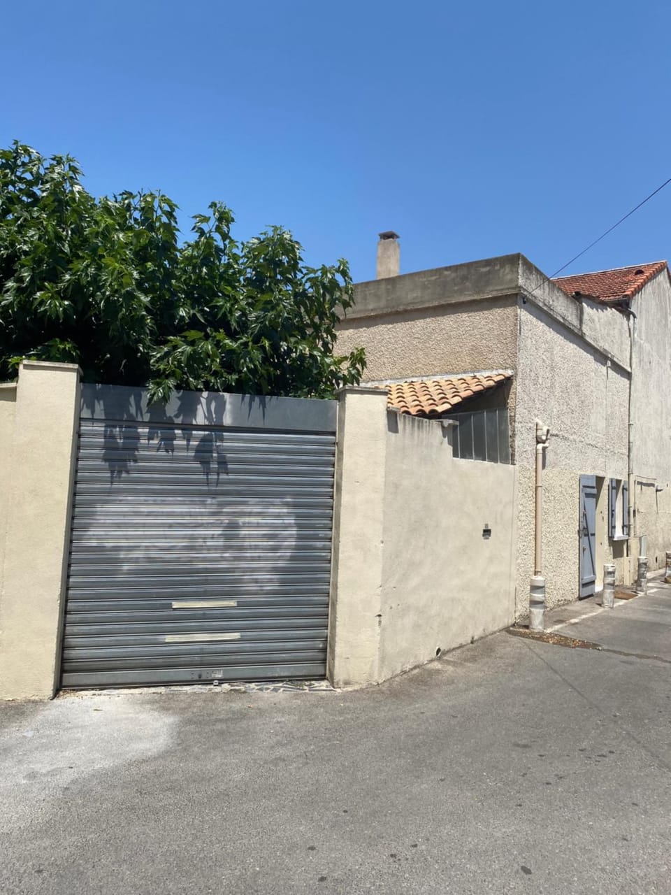 Le mûrier ancestral House in Avignon