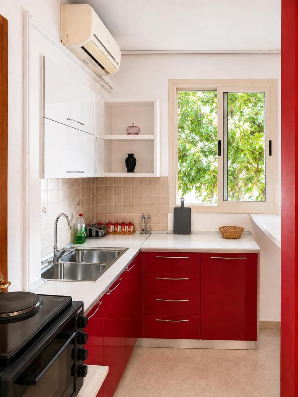 Kitchen or kitchenette, oven, stove