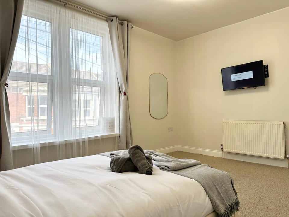 The Montgomerie Walk to Uni & Station Vacation rental in Portsmouth