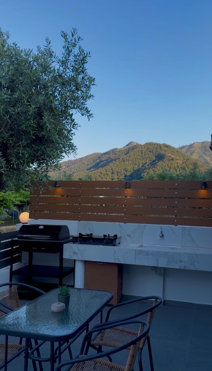 BBQ facilities, View (from property/room)
