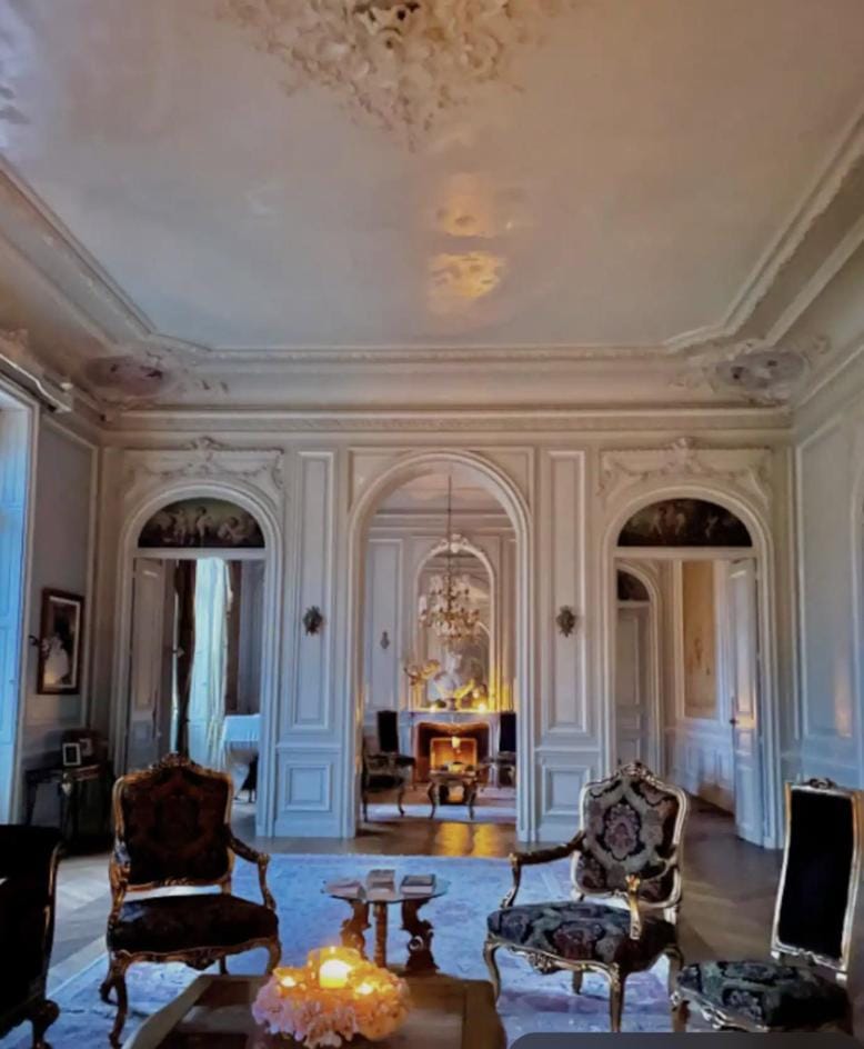 Chateau de la Briche, Loire Valley Estate Villa in Centre-Val de Loire