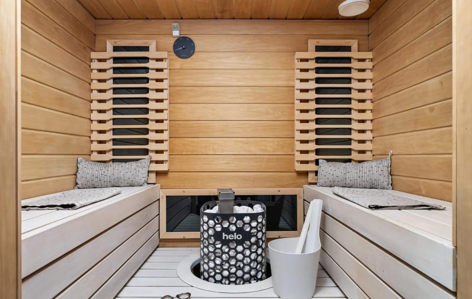 3BD home in Helsinki w Jacuzzi & Sauna Apartment in Helsinki