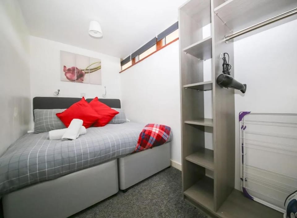 Newton Apartment nr Wigan Hospital Apartment in Wigan