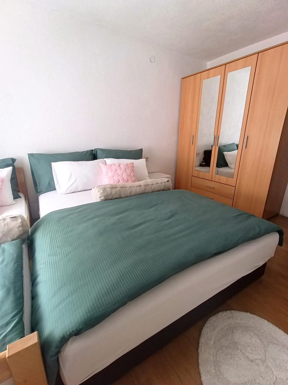 Bed, Photo of the whole room, Bedroom, wardrobe