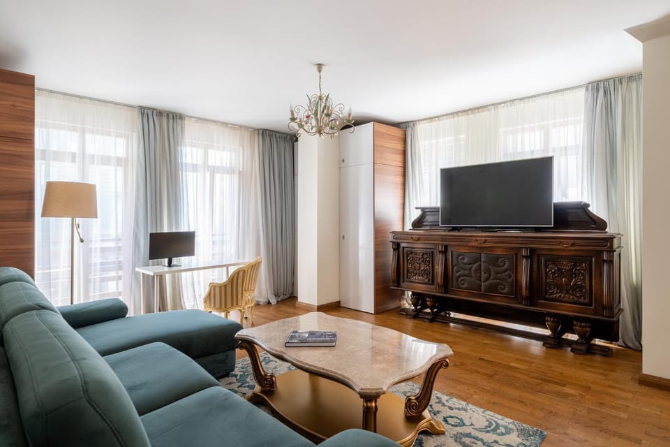 Old Town 75sqm flat in a modern building - remote work setup Apartment in Riga