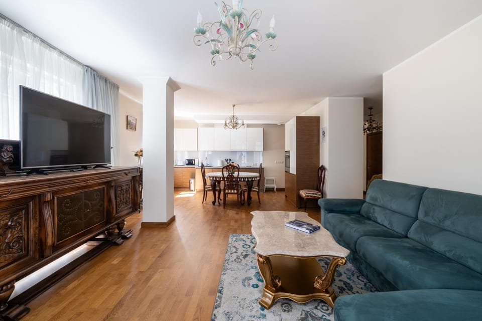 Old Town 75sqm flat in a modern building - remote work setup Apartment in Riga