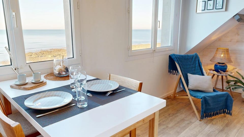 Dining area, Sea view