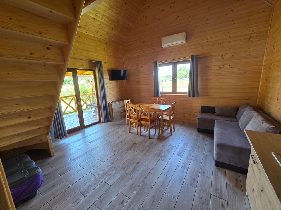 TV and multimedia, Living room, Dining area