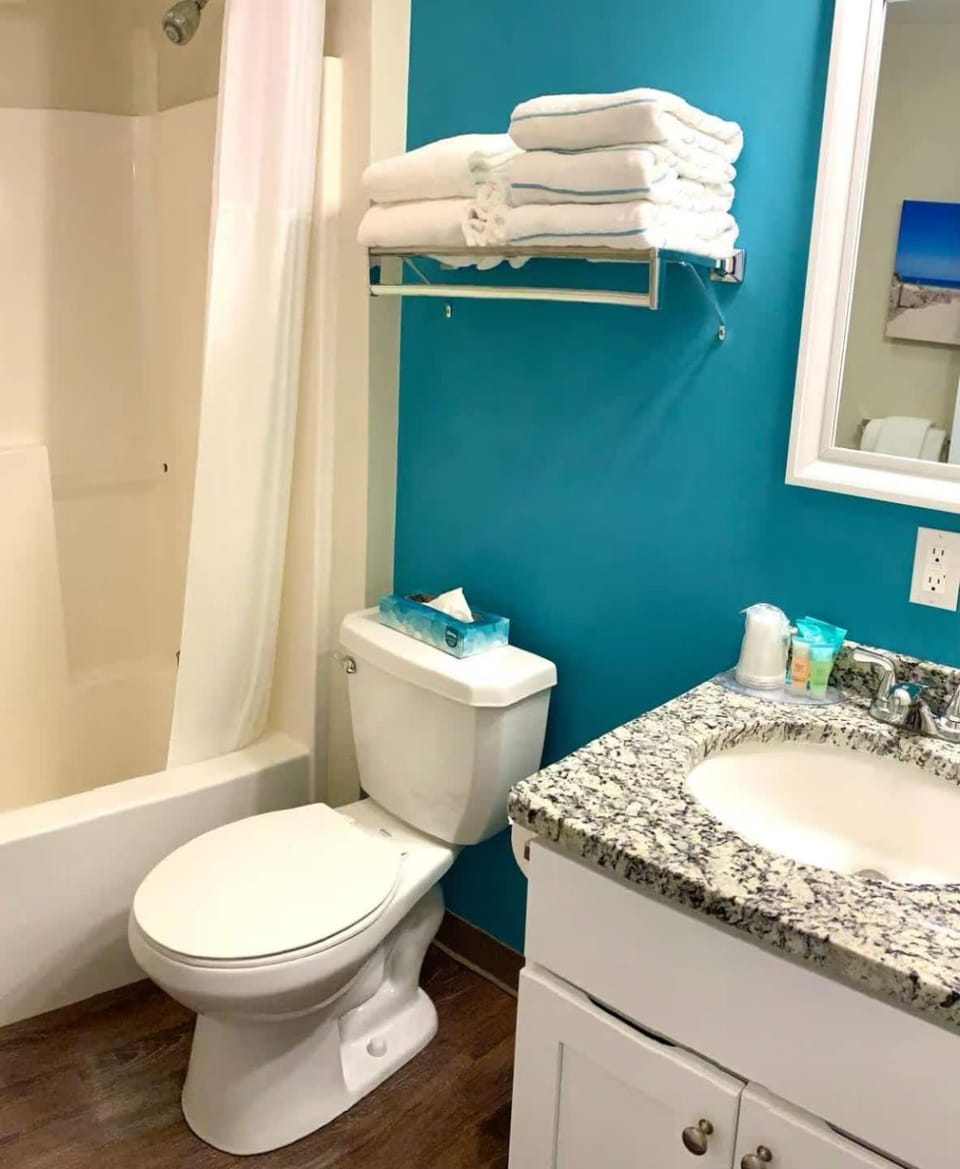 Riverview Resort - 1 Bedroom Apartment in South Yarmouth
